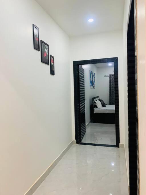White Orchid, Unique & Stylish, Executive 2Bhk. Lägenhet Guwahati Exteriör bild